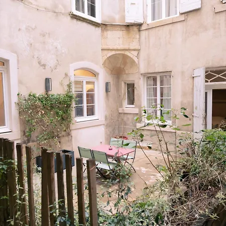 Appartamento Cocon élégant - Cour Privée - Cœur De